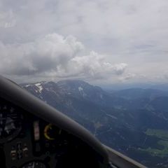 Verortung via Georeferenzierung der Kamera: Aufgenommen in der Nähe von Gemeinde Saalfelden am Steinernen Meer, 5760 Saalfelden am Steinernen Meer, Österreich in 2600 Meter